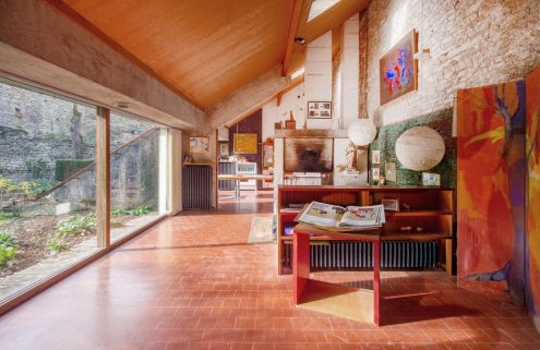 An architect’s Burgundy home and workshop list for €390k